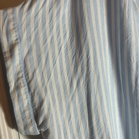 Time and Tru XL 16/18 Blue White Striped Button Up Shirt Short Sleeve Soft - Picture 2 of 4